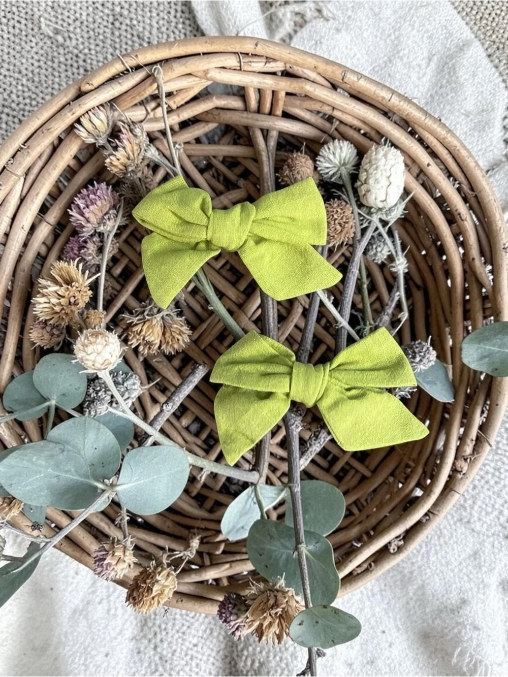 Set of 2 Linen Hair Bow Clips - Vibrant Chartreuse / Lime Green